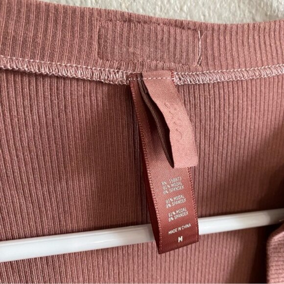 Skims Softlounge button up ribbed pink henley romper size medium - Picture 2 of 6